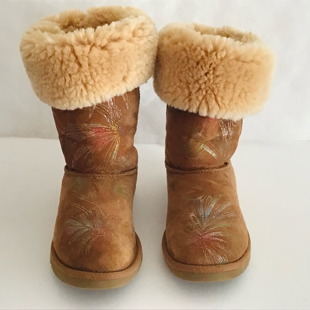 UGG Rare Find suede shearling lined iridescent palm leaf boots size US 5/EU 35